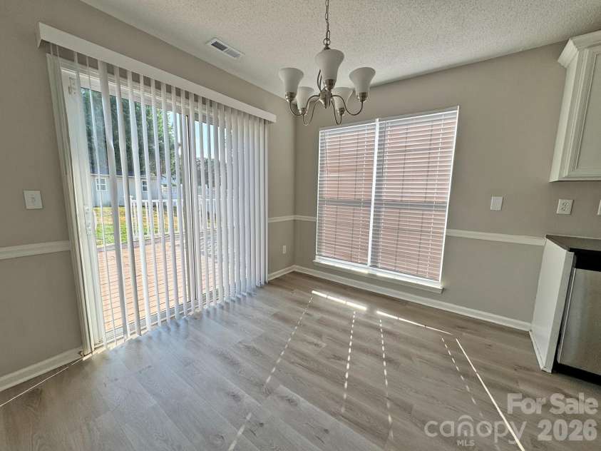 12601 Cumberland Crest Drive, Huntersville, NC 28078.  MLS# CAR4402258, YatesRealty ID 36571. 