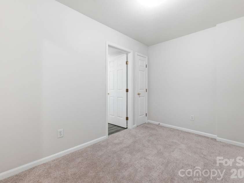 11018 Garden Oaks Lane, Charlotte, NC 28273.  MLS# CAR4400466, YatesRealty ID 36572. 