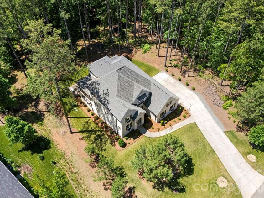 6039 Chimney Bluff Road, Lancaster, SC 29720.  MLS# CAR4378102, YatesRealty ID 36573. 