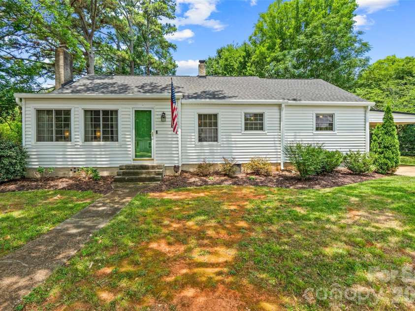 1019 Beverly Drive, Rock Hill, SC 29730.  MLS# CAR4398664, YatesRealty ID 36574. 