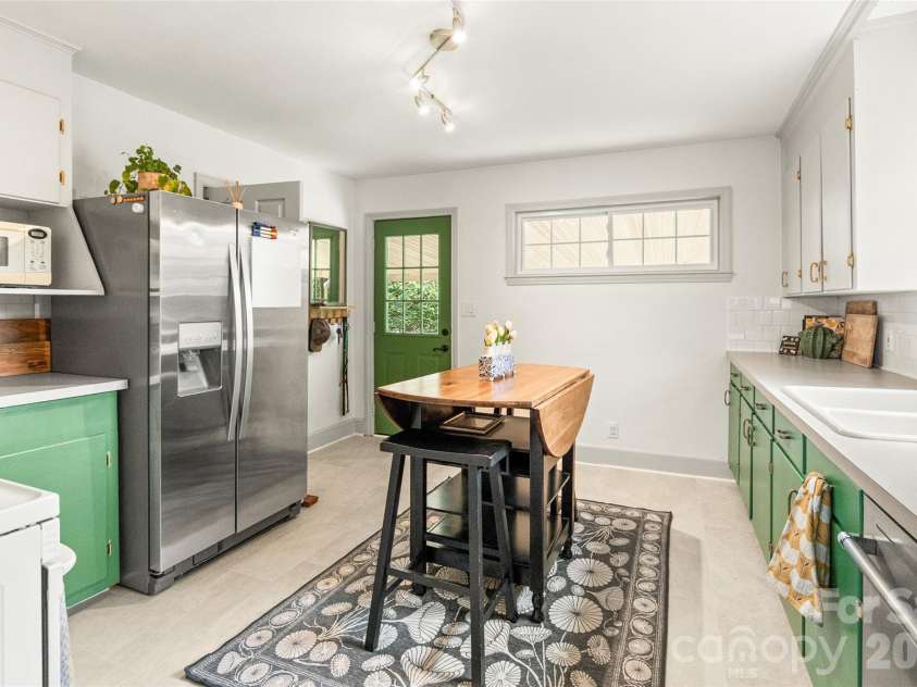 1019 Beverly Drive, Rock Hill, SC 29730.  MLS# CAR4398664, YatesRealty ID 36574. 