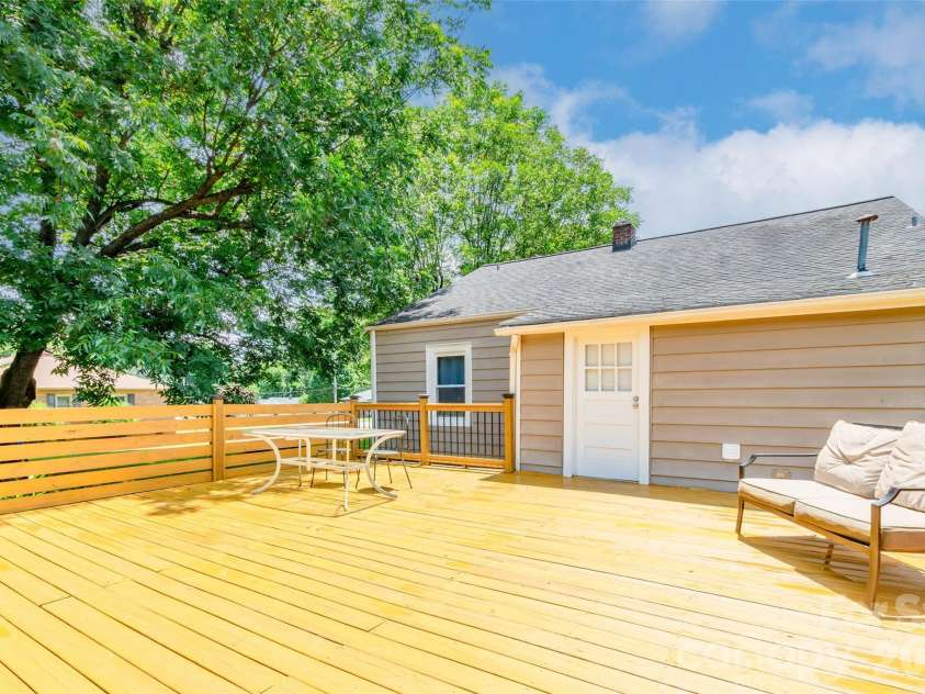 711 Linwood Road, Kings Mountain, NC 28086.  MLS# CAR4402898, YatesRealty ID 36575. 