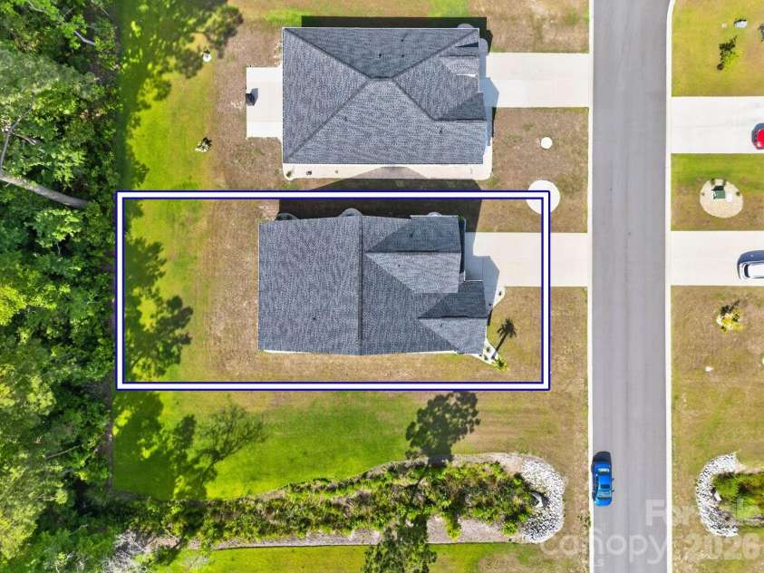 9205 Little Osprey Drive, Calabash, NC 28467.  MLS# CAR4398184, YatesRealty ID 36576. Approximate lot line