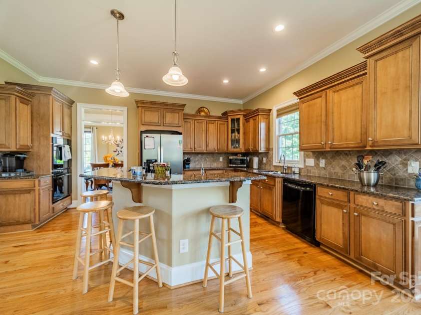 2073 Hambridge Avenue, Kannapolis, NC 28081.  MLS# CAR4153271, YatesRealty ID 3658. 