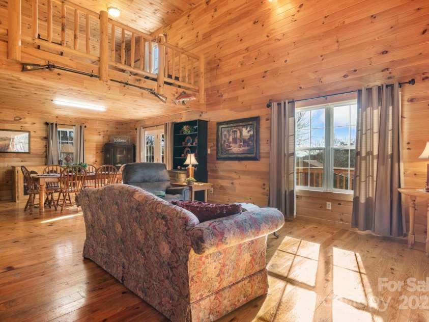 240 Wildwood Road, Lenoir, NC 28645.  MLS# CAR4334176, YatesRealty ID 3658. 