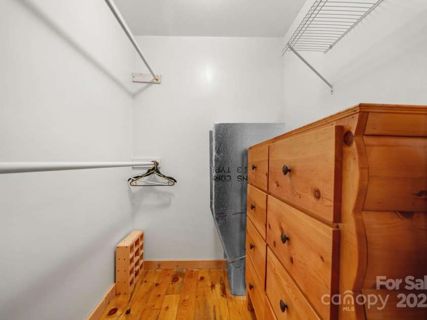 240 Wildwood Road, Lenoir, NC 28645.  MLS# CAR4334176, YatesRealty ID 3658. 