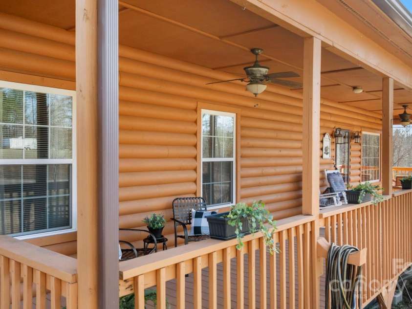 240 Wildwood Road, Lenoir, NC 28645.  MLS# CAR4334176, YatesRealty ID 3658. 