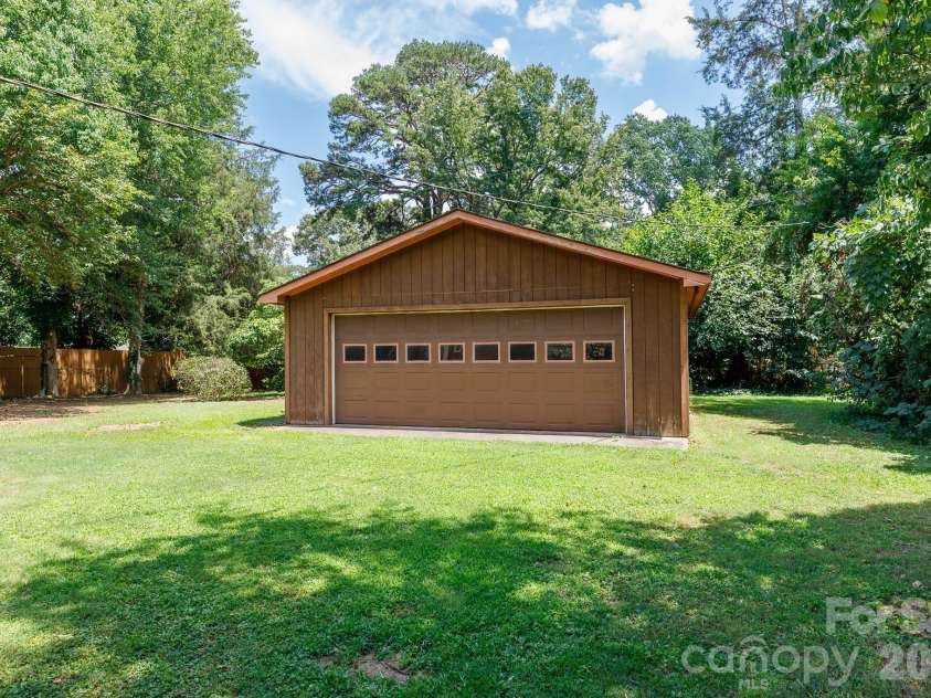 260 Plantation Road, Rock Hill, SC 29732.  MLS# CAR4402433, YatesRealty ID 36580. 