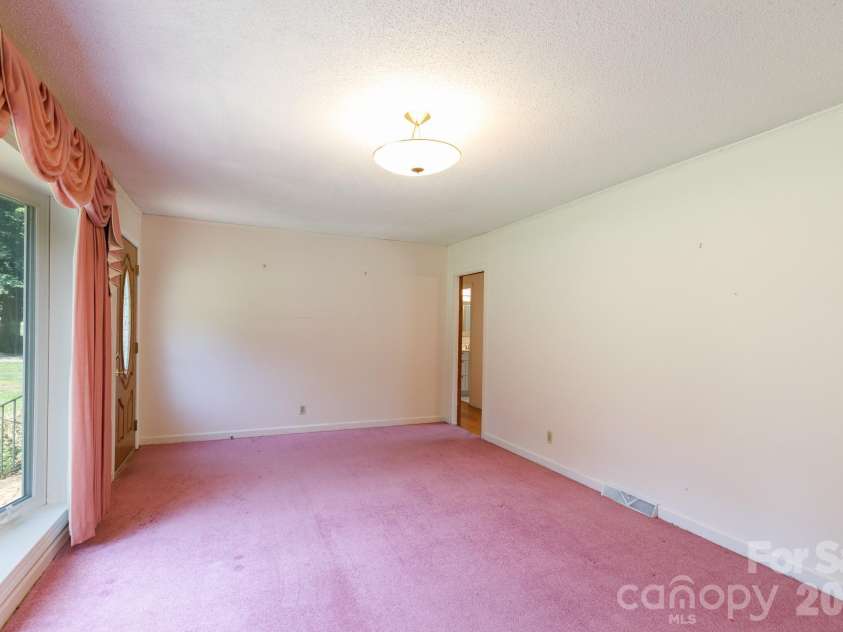 260 Plantation Road, Rock Hill, SC 29732.  MLS# CAR4402433, YatesRealty ID 36580. 