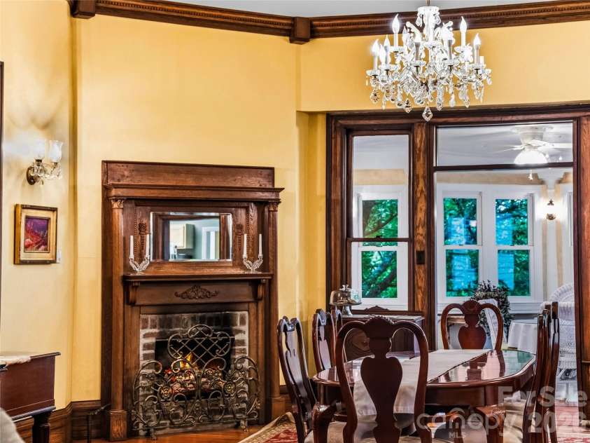 86 Edgemont Road, Asheville, NC 28801.  MLS# CAR4375523, YatesRealty ID 36581. 