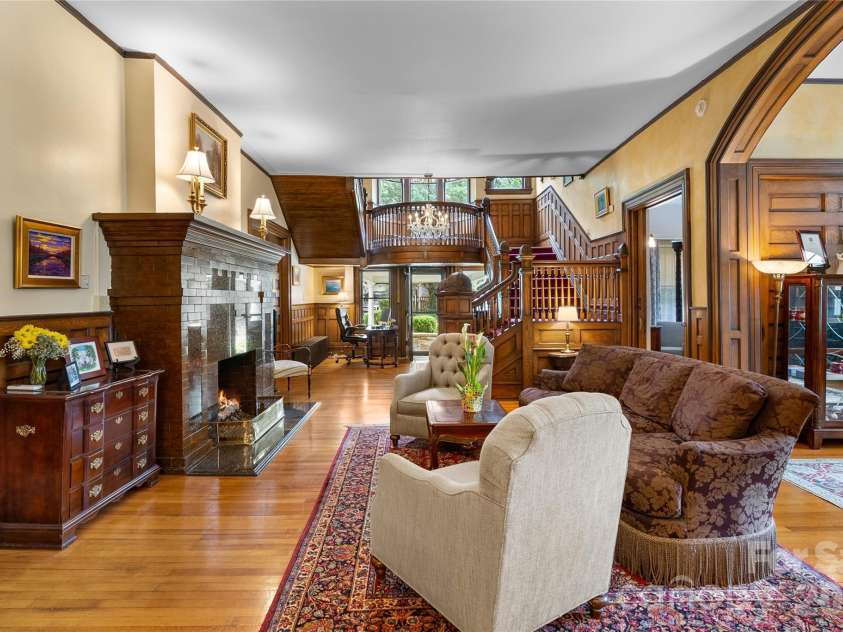 86 Edgemont Road, Asheville, NC 28801.  MLS# CAR4375523, YatesRealty ID 36581. Entry parlor