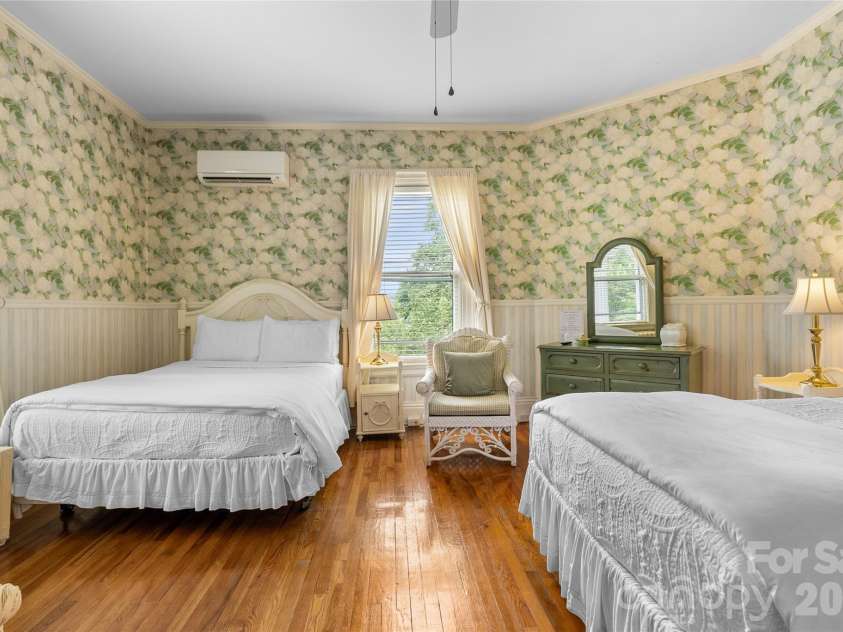 86 Edgemont Road, Asheville, NC 28801.  MLS# CAR4375523, YatesRealty ID 36581. Second story, bedroom five