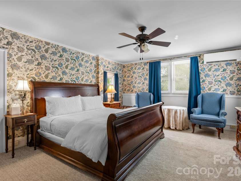 86 Edgemont Road, Asheville, NC 28801.  MLS# CAR4375523, YatesRealty ID 36581. Second story, bedroom seven