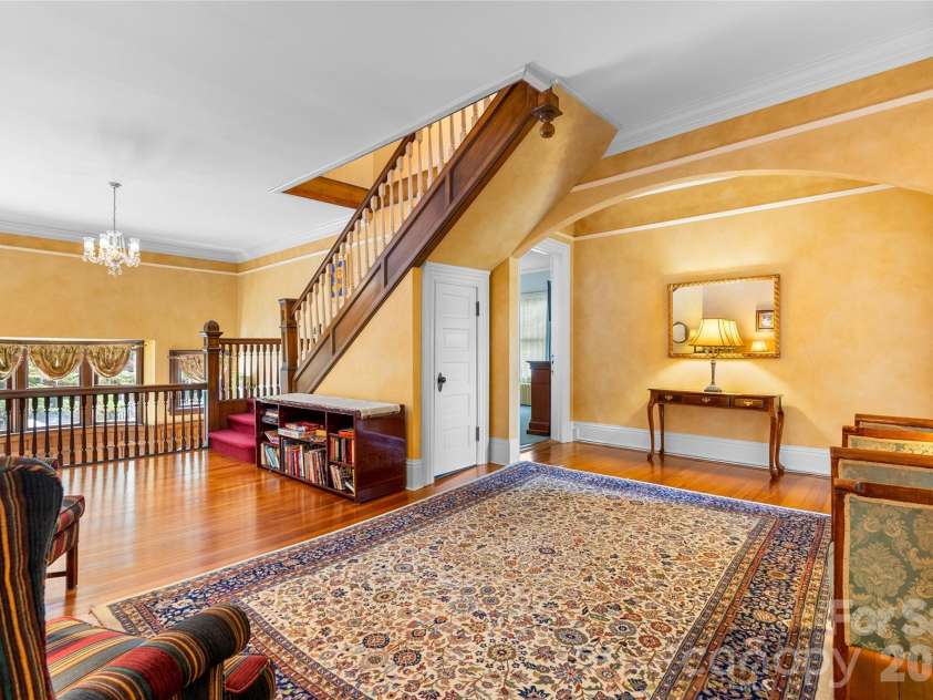 86 Edgemont Road, Asheville, NC 28801.  MLS# CAR4375523, YatesRealty ID 36581. Sitting area at second story