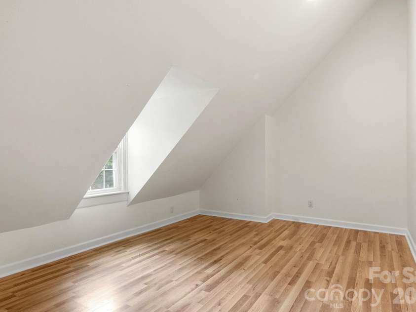 207 Edgemont Drive, Shelby, NC 28150.  MLS# CAR4402527, YatesRealty ID 36582. 