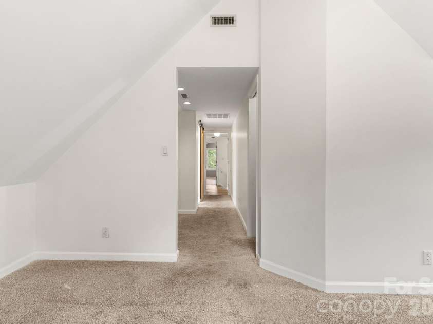 207 Edgemont Drive, Shelby, NC 28150.  MLS# CAR4402527, YatesRealty ID 36582. 