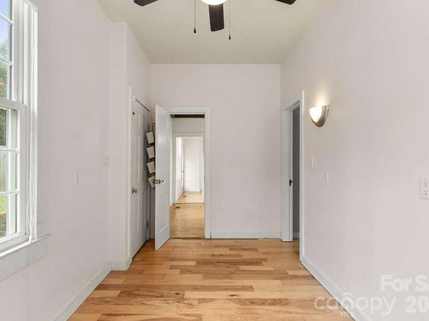 207 Edgemont Drive, Shelby, NC 28150.  MLS# CAR4402527, YatesRealty ID 36582. Office off  the Primary on Main