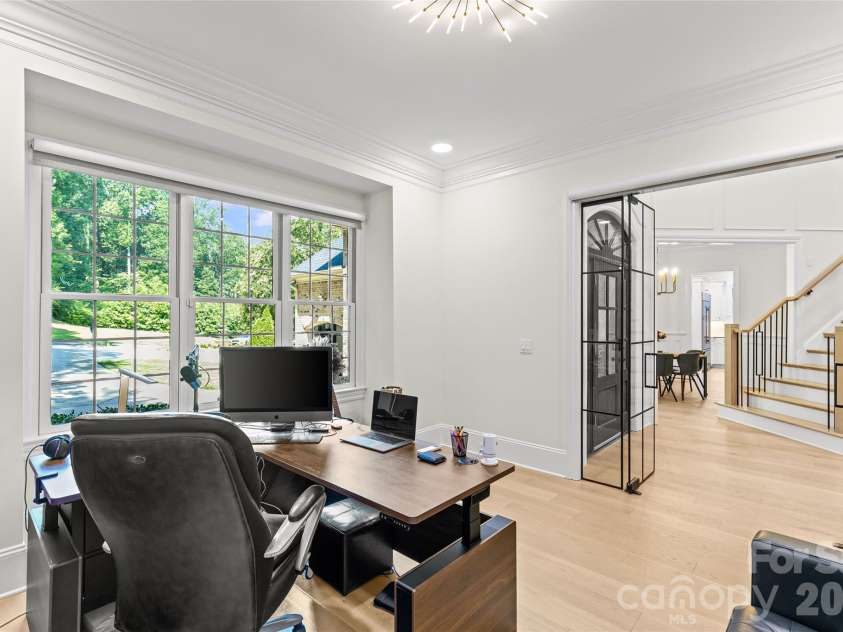 3030 Ashford Glen Drive, Matthews, NC 28104.  MLS# CAR4399713, YatesRealty ID 36584. 