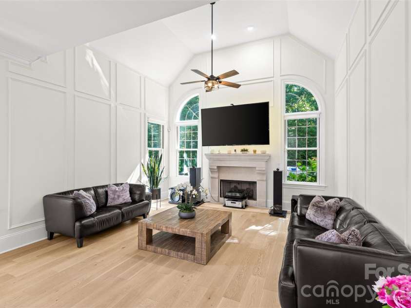 3030 Ashford Glen Drive, Matthews, NC 28104.  MLS# CAR4399713, YatesRealty ID 36584. 