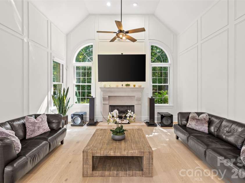 3030 Ashford Glen Drive, Matthews, NC 28104.  MLS# CAR4399713, YatesRealty ID 36584. 