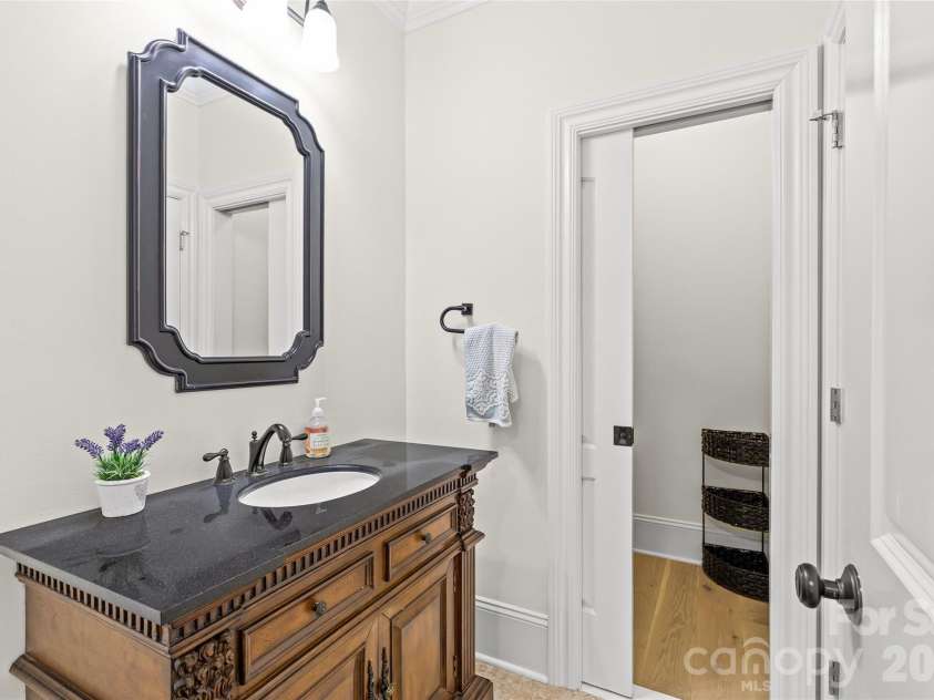 3030 Ashford Glen Drive, Matthews, NC 28104.  MLS# CAR4399713, YatesRealty ID 36584. 