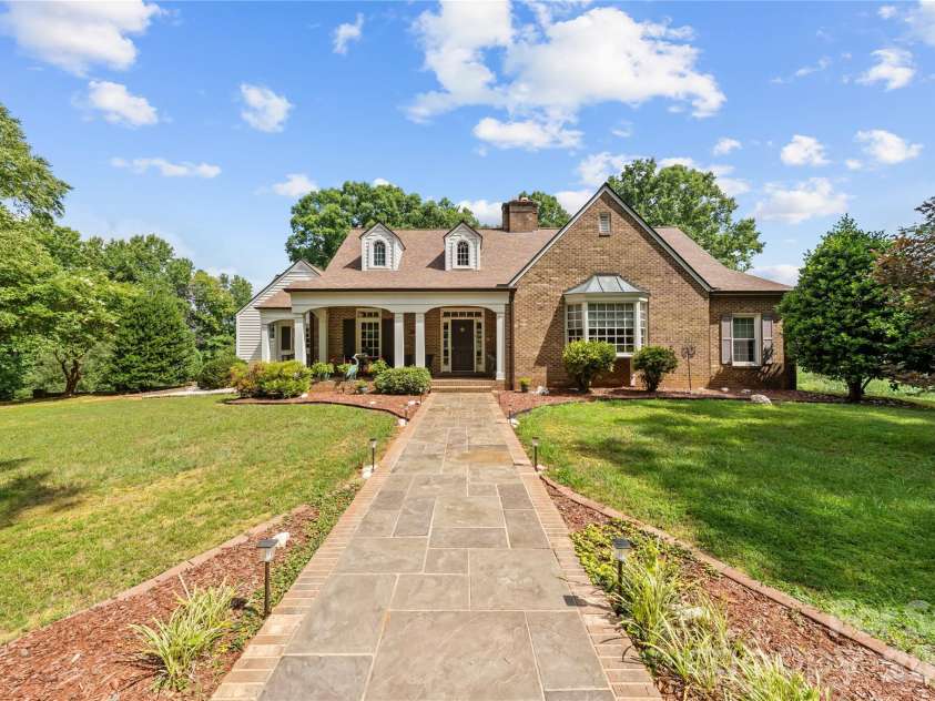 881 Handy Road, Denton, NC 27239.  MLS# CAR4403376, YatesRealty ID 36585. 