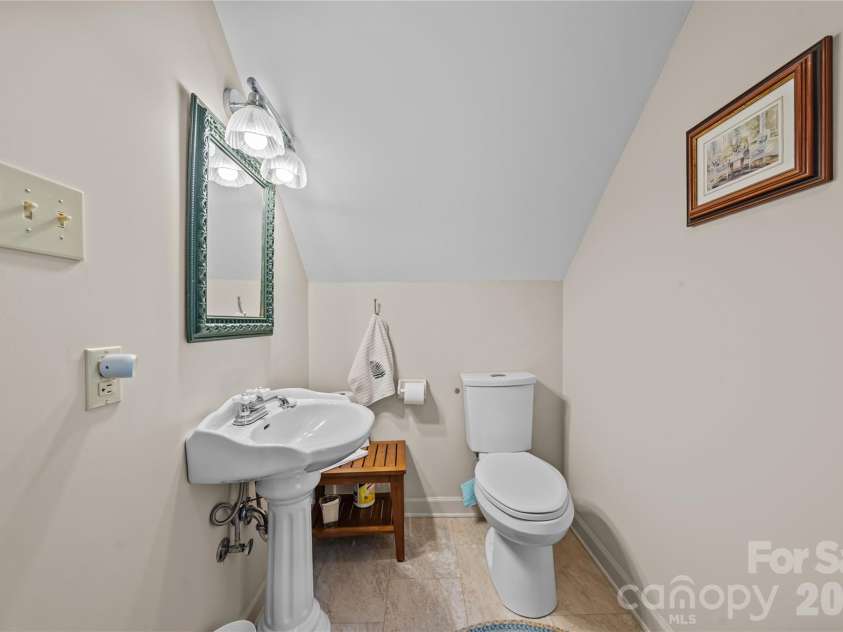 881 Handy Road, Denton, NC 27239.  MLS# CAR4403376, YatesRealty ID 36585. 