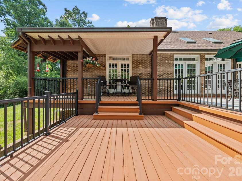881 Handy Road, Denton, NC 27239.  MLS# CAR4403376, YatesRealty ID 36585. 