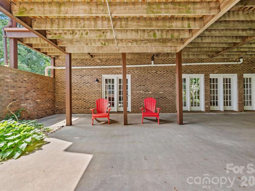 881 Handy Road, Denton, NC 27239.  MLS# CAR4403376, YatesRealty ID 36585. 
