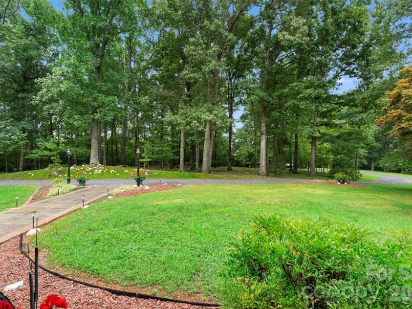 881 Handy Road, Denton, NC 27239.  MLS# CAR4403376, YatesRealty ID 36585. 