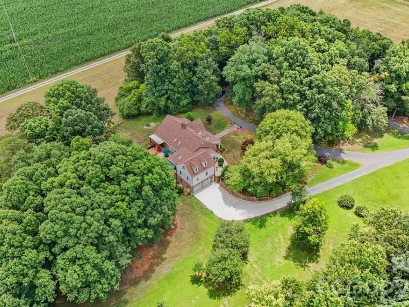 881 Handy Road, Denton, NC 27239.  MLS# CAR4403376, YatesRealty ID 36585. 
