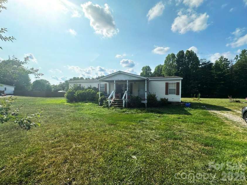 5100 Flay Road, Lincolnton, NC 28092.  MLS# CAR4402047, YatesRealty ID 36586. 