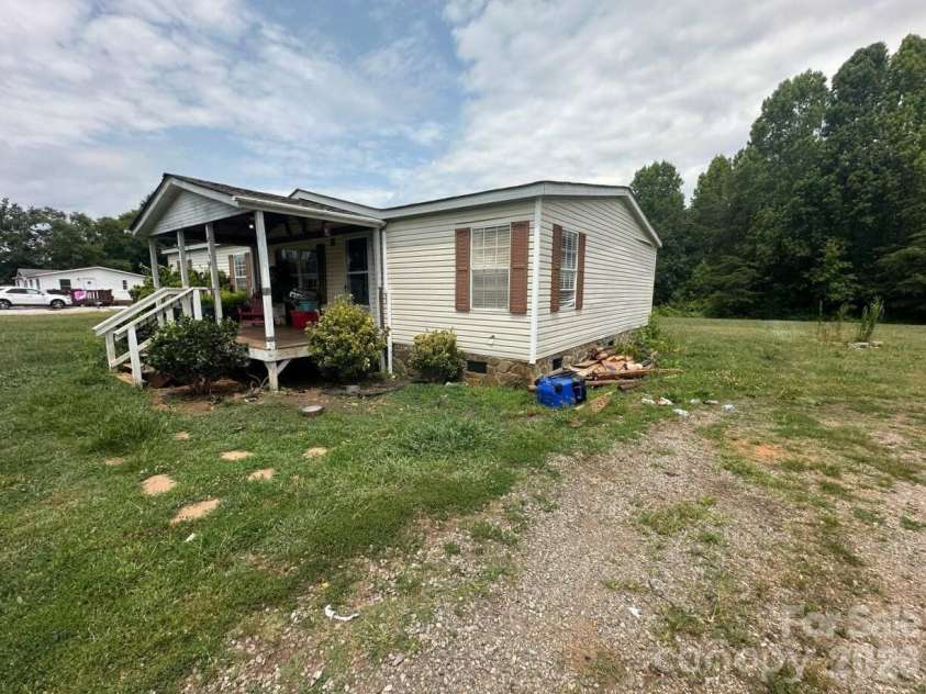 5100 Flay Road, Lincolnton, NC 28092.  MLS# CAR4402047, YatesRealty ID 36586. 