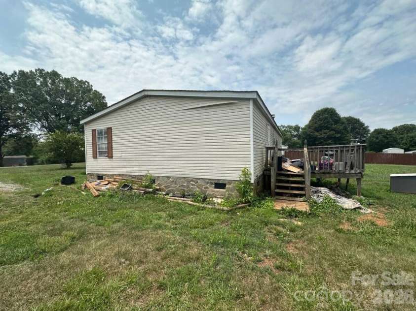 5100 Flay Road, Lincolnton, NC 28092.  MLS# CAR4402047, YatesRealty ID 36586. 
