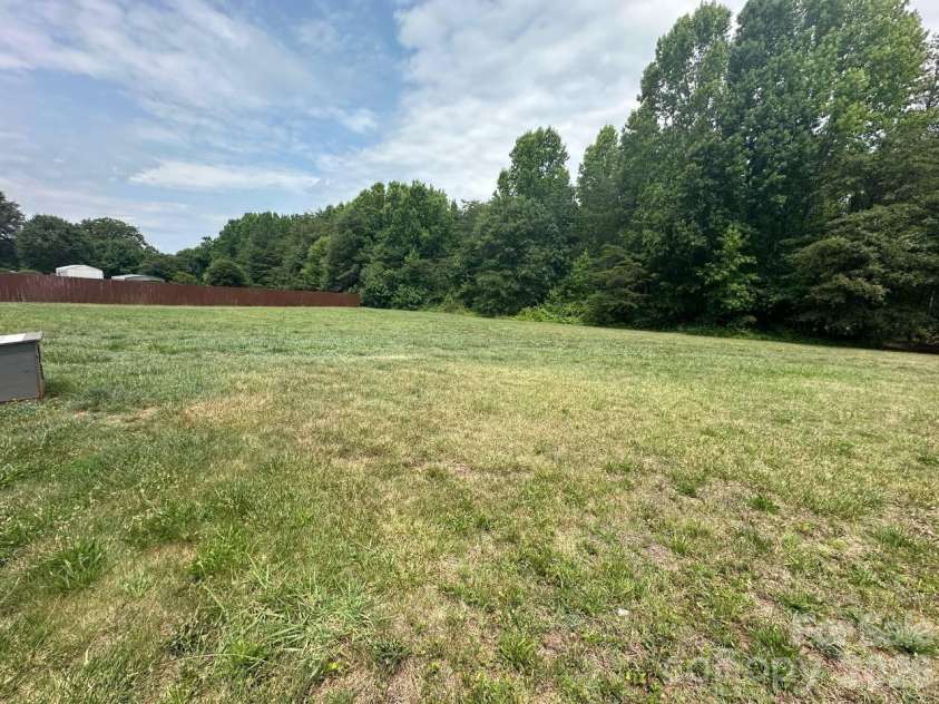 5100 Flay Road, Lincolnton, NC 28092.  MLS# CAR4402047, YatesRealty ID 36586. 