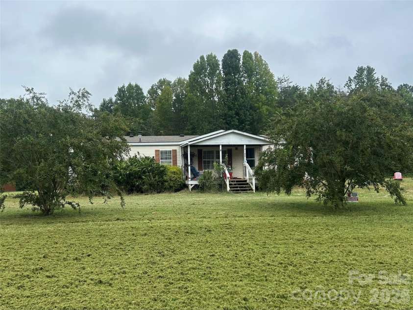 5100 Flay Road, Lincolnton, NC 28092.  MLS# CAR4428563, YatesRealty ID 36586. 