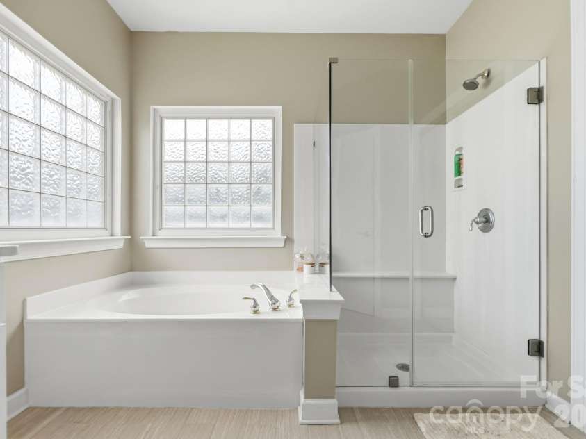 1111 Applegate Parkway, Waxhaw, NC 28173.  MLS# CAR4402685, YatesRealty ID 36587. 