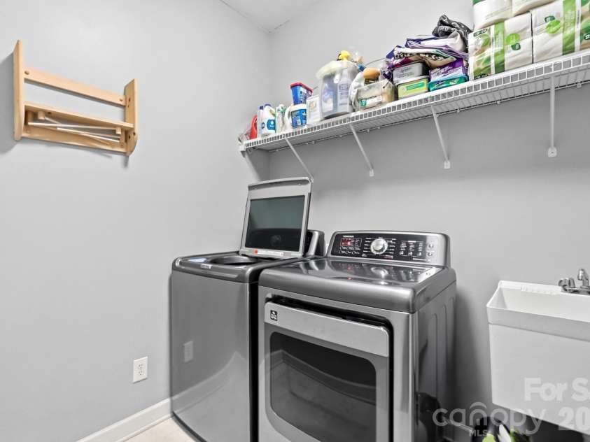 1111 Applegate Parkway, Waxhaw, NC 28173.  MLS# CAR4402685, YatesRealty ID 36587. 