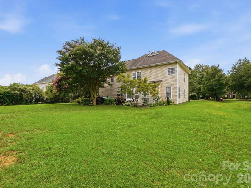 1111 Applegate Parkway, Waxhaw, NC 28173.  MLS# CAR4402685, YatesRealty ID 36587. 