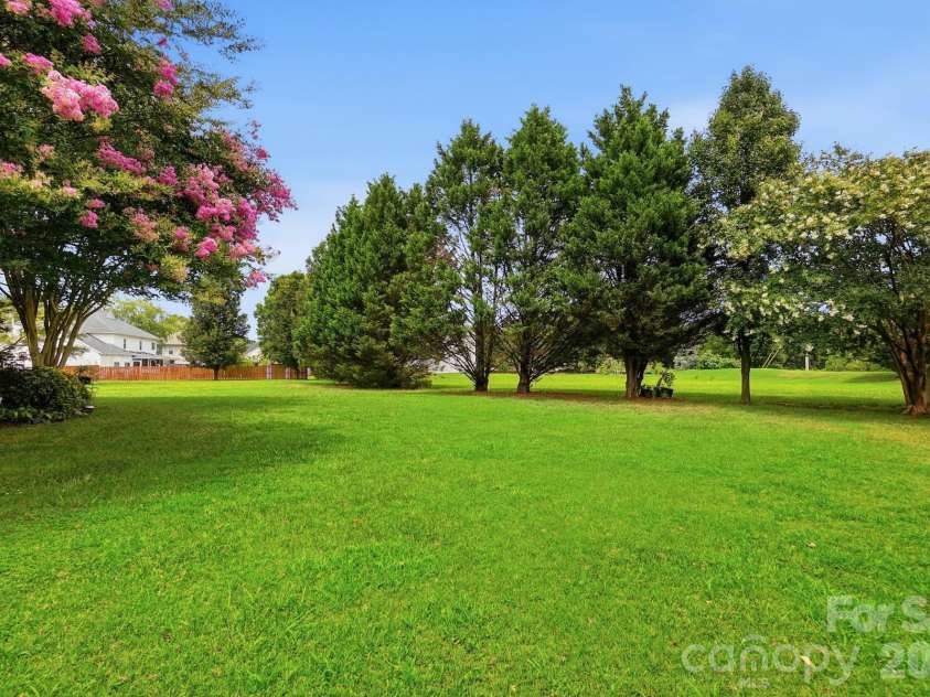 1111 Applegate Parkway, Waxhaw, NC 28173.  MLS# CAR4402685, YatesRealty ID 36587. 