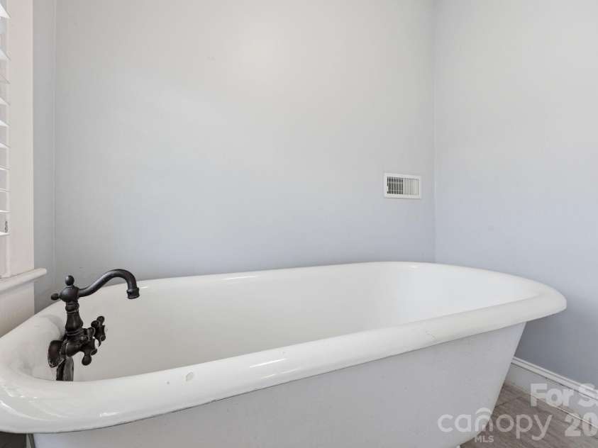 117 Wiley Avenue, Salisbury, NC 28144.  MLS# CAR4402856, YatesRealty ID 36588. 