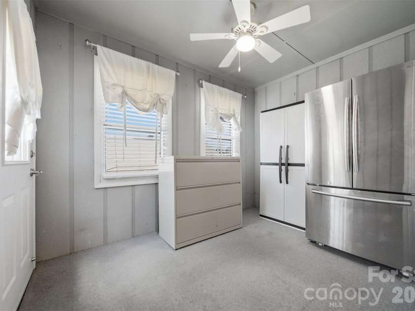 115 23rd Street, Hickory, NC 28601.  MLS# CAR4400669, YatesRealty ID 36589. 