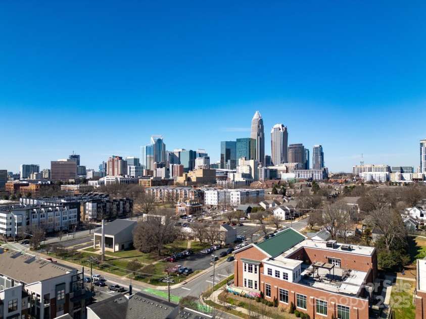 530 Mcdowell Street, Charlotte, NC 28204.  MLS# CAR4226196, YatesRealty ID 3659. 