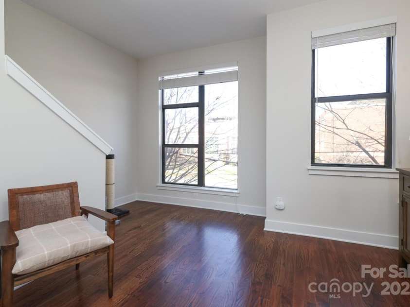 530 Mcdowell Street, Charlotte, NC 28204.  MLS# CAR4226196, YatesRealty ID 3659. 