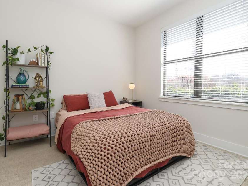 530 Mcdowell Street, Charlotte, NC 28204.  MLS# CAR4226196, YatesRealty ID 3659. 