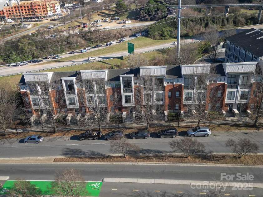 530 Mcdowell Street, Charlotte, NC 28204.  MLS# CAR4226196, YatesRealty ID 3659. 