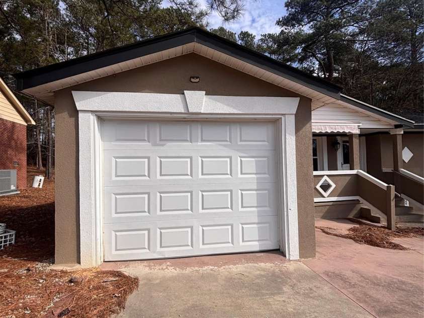 709 Meadowlake Drive, Columbia, SC 29203.  MLS# CAR4342756, YatesRealty ID 3659. 