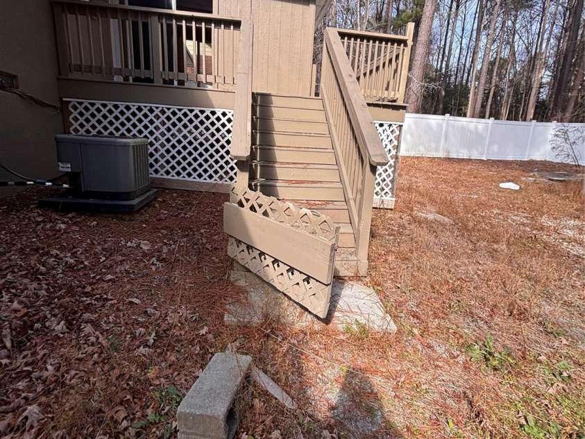 709 Meadowlake Drive, Columbia, SC 29203.  MLS# CAR4342756, YatesRealty ID 3659. 