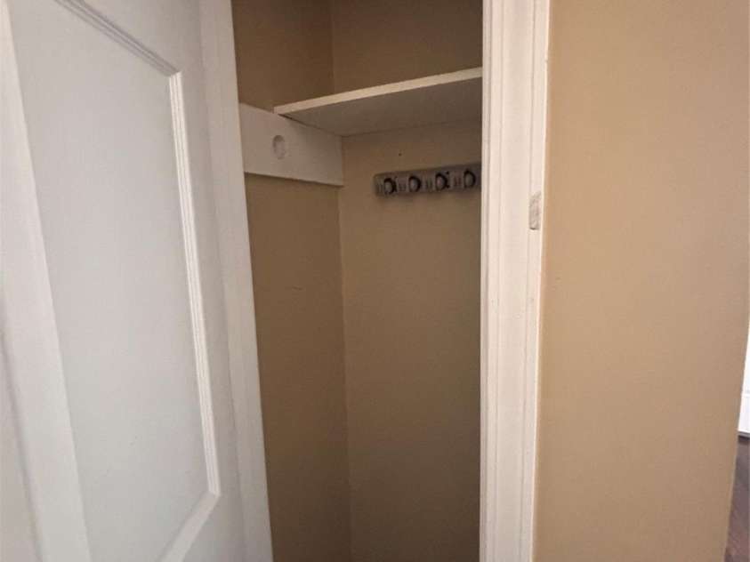 709 Meadowlake Drive, Columbia, SC 29203.  MLS# CAR4342756, YatesRealty ID 3659. 