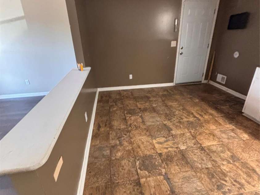 709 Meadowlake Drive, Columbia, SC 29203.  MLS# CAR4342756, YatesRealty ID 3659. 